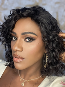 Peruca wigs cabelo humano encaracolado 35cm cor1 o nome dela é Thais